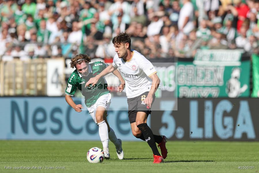Sachs-Stadion, Schweinfurt, 31.08.2025, sport, action, Fussball, DFB, 4. Spieltag, 3. Liga, SVW, FCS, SV Wehen Wiesbaden, 1. FC Schweinfurt 1905 - Bild-ID: 2505757
