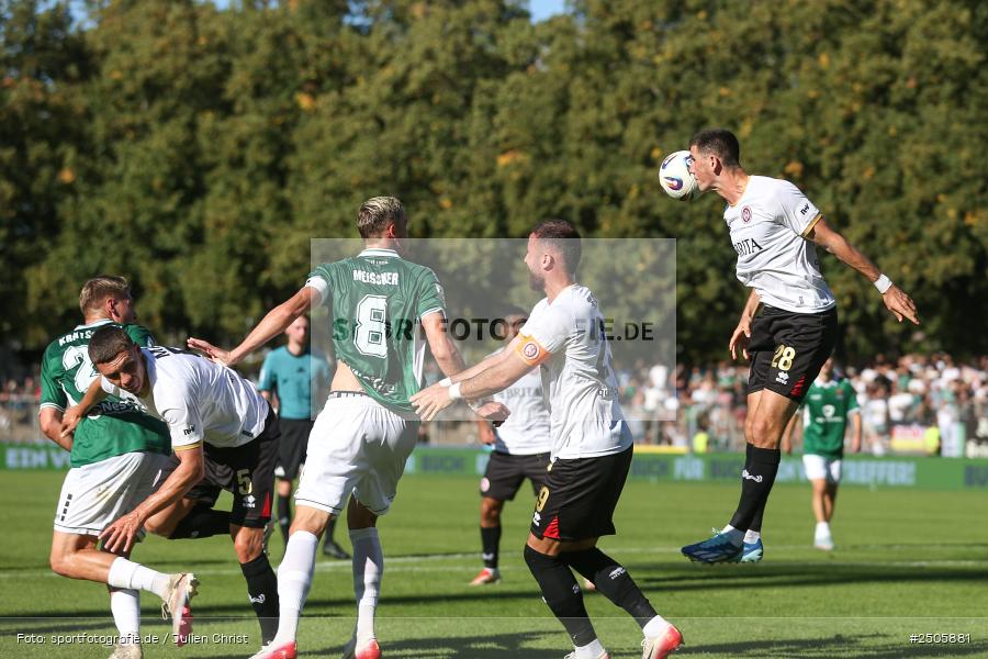 sport, action, Schweinfurt, Sachs-Stadion, SVW, SV Wehen Wiesbaden, Fussball, FCS, DFB, 4. Spieltag, 31.08.2025, 3. Liga, 1. FC Schweinfurt 1905 - Bild-ID: 2505881