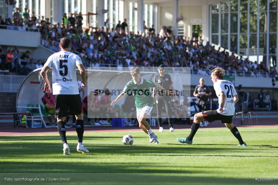 sport, action, Schweinfurt, Sachs-Stadion, SVW, SV Wehen Wiesbaden, Fussball, FCS, DFB, 4. Spieltag, 31.08.2025, 3. Liga, 1. FC Schweinfurt 1905 - Bild-ID: 2505885