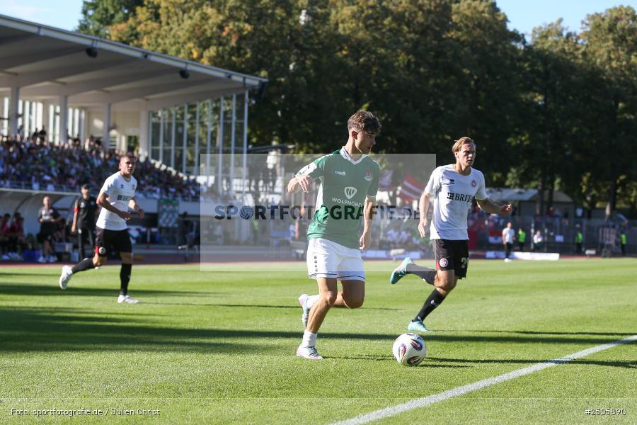 sport, action, Schweinfurt, Sachs-Stadion, SVW, SV Wehen Wiesbaden, Fussball, FCS, DFB, 4. Spieltag, 31.08.2025, 3. Liga, 1. FC Schweinfurt 1905 - Bild-ID: 2505890