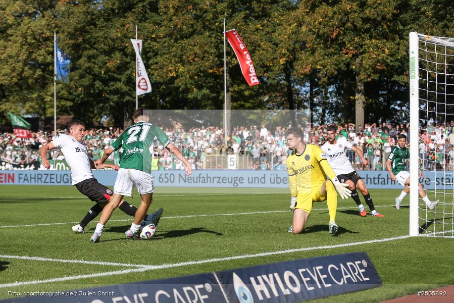 sport, action, Schweinfurt, Sachs-Stadion, SVW, SV Wehen Wiesbaden, Fussball, FCS, DFB, 4. Spieltag, 31.08.2025, 3. Liga, 1. FC Schweinfurt 1905 - Bild-ID: 2505892