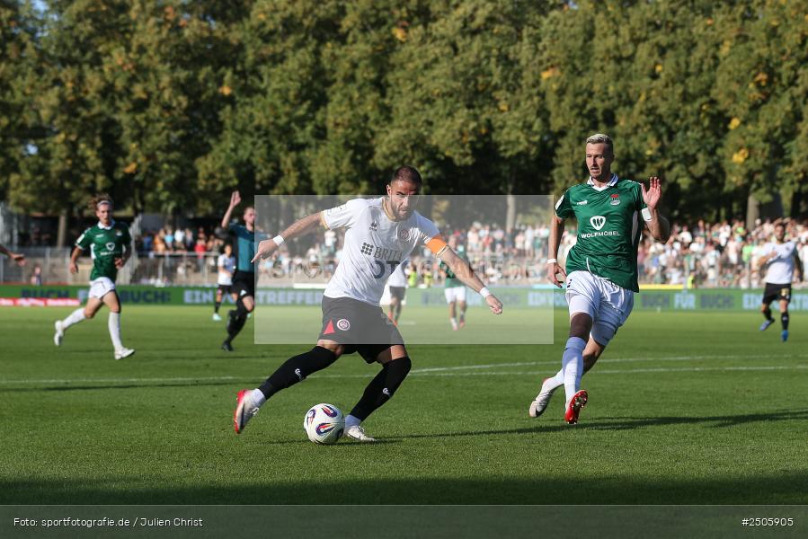 sport, action, Schweinfurt, Sachs-Stadion, SVW, SV Wehen Wiesbaden, Fussball, FCS, DFB, 4. Spieltag, 31.08.2025, 3. Liga, 1. FC Schweinfurt 1905 - Bild-ID: 2505905