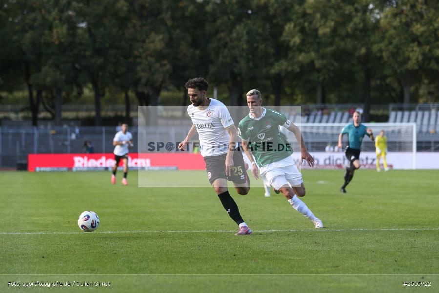 sport, action, Schweinfurt, Sachs-Stadion, SVW, SV Wehen Wiesbaden, Fussball, FCS, DFB, 4. Spieltag, 31.08.2025, 3. Liga, 1. FC Schweinfurt 1905 - Bild-ID: 2505922