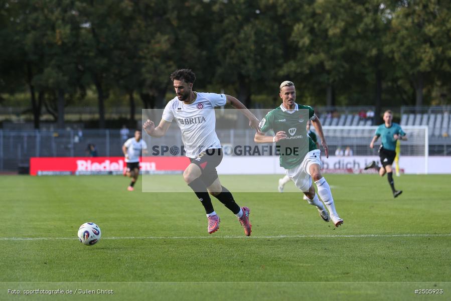 sport, action, Schweinfurt, Sachs-Stadion, SVW, SV Wehen Wiesbaden, Fussball, FCS, DFB, 4. Spieltag, 31.08.2025, 3. Liga, 1. FC Schweinfurt 1905 - Bild-ID: 2505923