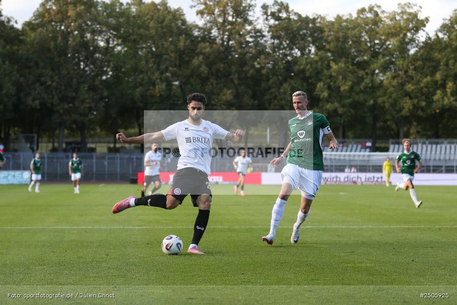 sport, action, Schweinfurt, Sachs-Stadion, SVW, SV Wehen Wiesbaden, Fussball, FCS, DFB, 4. Spieltag, 31.08.2025, 3. Liga, 1. FC Schweinfurt 1905 - Bild-ID: 2505925