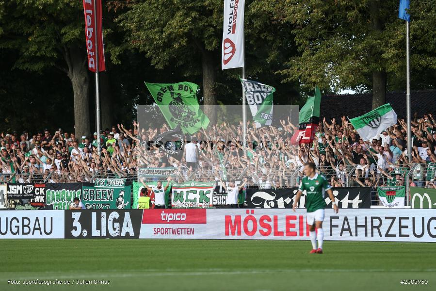 sport, action, Schweinfurt, Sachs-Stadion, SVW, SV Wehen Wiesbaden, Fussball, FCS, DFB, 4. Spieltag, 31.08.2025, 3. Liga, 1. FC Schweinfurt 1905 - Bild-ID: 2505930
