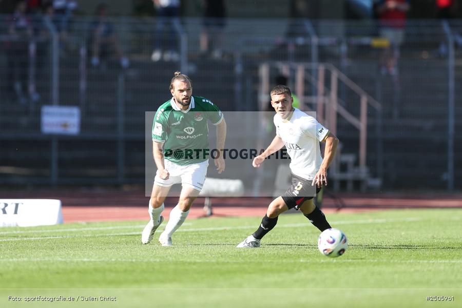sport, action, Schweinfurt, Sachs-Stadion, SVW, SV Wehen Wiesbaden, Fussball, FCS, DFB, 4. Spieltag, 31.08.2025, 3. Liga, 1. FC Schweinfurt 1905 - Bild-ID: 2505961