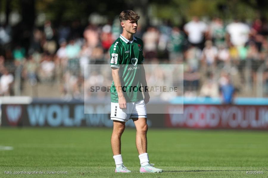 sport, action, Schweinfurt, Sachs-Stadion, SVW, SV Wehen Wiesbaden, Fussball, FCS, DFB, 4. Spieltag, 31.08.2025, 3. Liga, 1. FC Schweinfurt 1905 - Bild-ID: 2505980