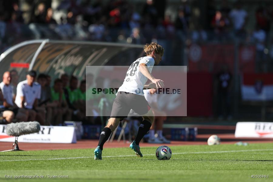sport, action, Schweinfurt, Sachs-Stadion, SVW, SV Wehen Wiesbaden, Fussball, FCS, DFB, 4. Spieltag, 31.08.2025, 3. Liga, 1. FC Schweinfurt 1905 - Bild-ID: 2505982