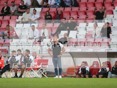 Fotos von FC Würzburger Kickers - FC Augsburg II auf sportfotografie.de