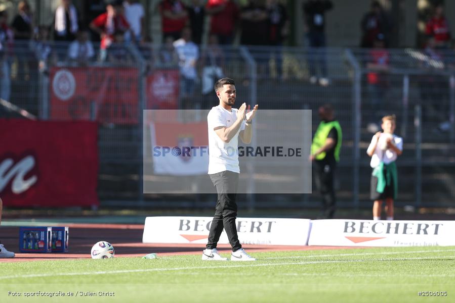 sport, action, Schweinfurt, Sachs-Stadion, SVW, SV Wehen Wiesbaden, Fussball, FCS, DFB, 4. Spieltag, 31.08.2025, 3. Liga, 1. FC Schweinfurt 1905 - Bild-ID: 2506005