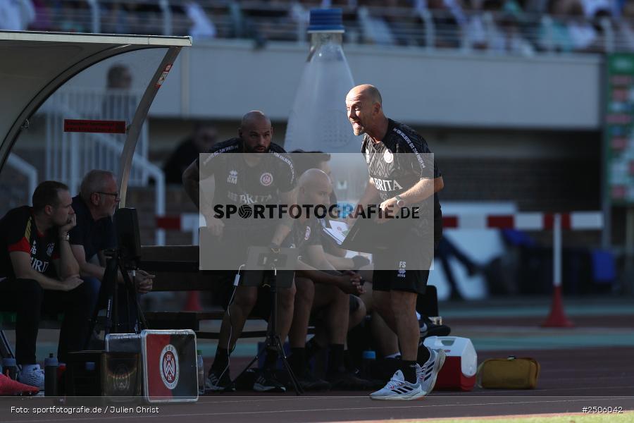 sport, action, Schweinfurt, Sachs-Stadion, SVW, SV Wehen Wiesbaden, Fussball, FCS, DFB, 4. Spieltag, 31.08.2025, 3. Liga, 1. FC Schweinfurt 1905 - Bild-ID: 2506042