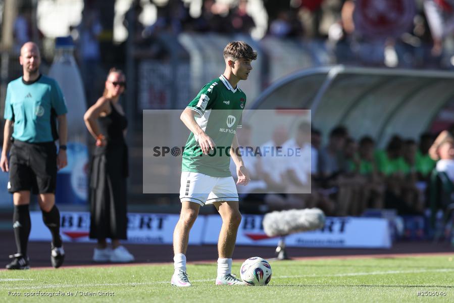 sport, action, Schweinfurt, Sachs-Stadion, SVW, SV Wehen Wiesbaden, Fussball, FCS, DFB, 4. Spieltag, 31.08.2025, 3. Liga, 1. FC Schweinfurt 1905 - Bild-ID: 2506046