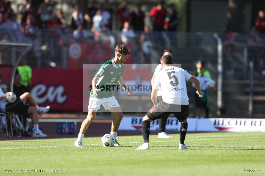 sport, action, Schweinfurt, Sachs-Stadion, SVW, SV Wehen Wiesbaden, Fussball, FCS, DFB, 4. Spieltag, 31.08.2025, 3. Liga, 1. FC Schweinfurt 1905 - Bild-ID: 2506053