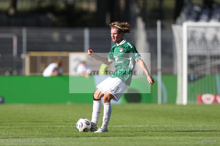 sport, action, Schweinfurt, Sachs-Stadion, SVW, SV Wehen Wiesbaden, Fussball, FCS, DFB, 4. Spieltag, 31.08.2025, 3. Liga, 1. FC Schweinfurt 1905 - Bild-ID: 2506058