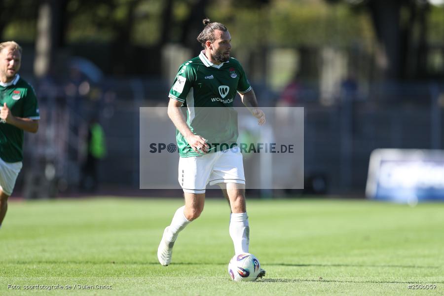 sport, action, Schweinfurt, Sachs-Stadion, SVW, SV Wehen Wiesbaden, Fussball, FCS, DFB, 4. Spieltag, 31.08.2025, 3. Liga, 1. FC Schweinfurt 1905 - Bild-ID: 2506059