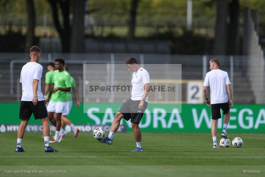 sport, action, Schweinfurt, Sachs-Stadion, SVW, SV Wehen Wiesbaden, Fussball, FCS, DFB, 4. Spieltag, 31.08.2025, 3. Liga, 1. FC Schweinfurt 1905 - Bild-ID: 2506066