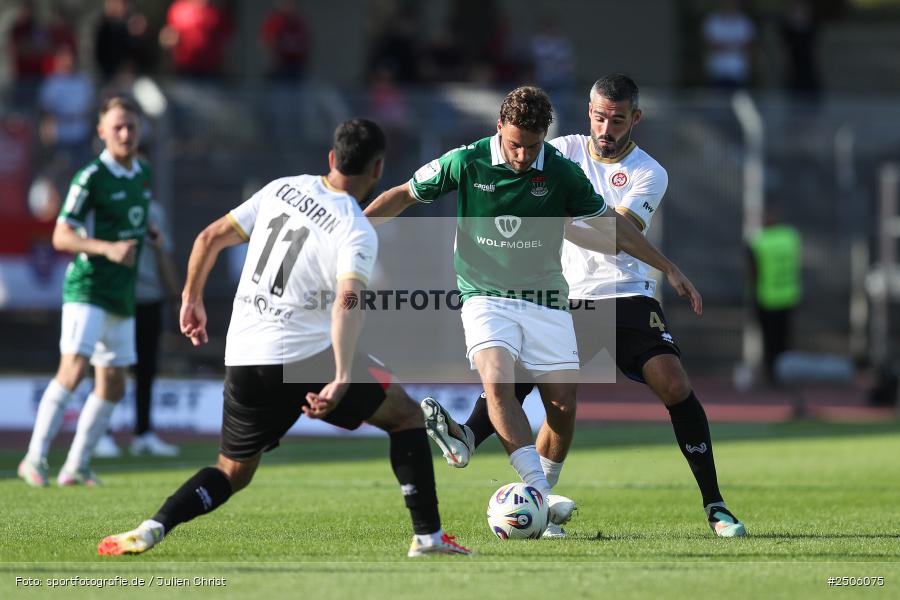 sport, action, Schweinfurt, Sachs-Stadion, SVW, SV Wehen Wiesbaden, Fussball, FCS, DFB, 4. Spieltag, 31.08.2025, 3. Liga, 1. FC Schweinfurt 1905 - Bild-ID: 2506075