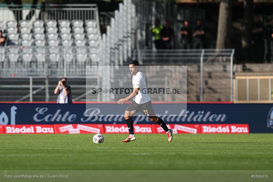 sport, action, Schweinfurt, Sachs-Stadion, SVW, SV Wehen Wiesbaden, Fussball, FCS, DFB, 4. Spieltag, 31.08.2025, 3. Liga, 1. FC Schweinfurt 1905 - Bild-ID: 2506076