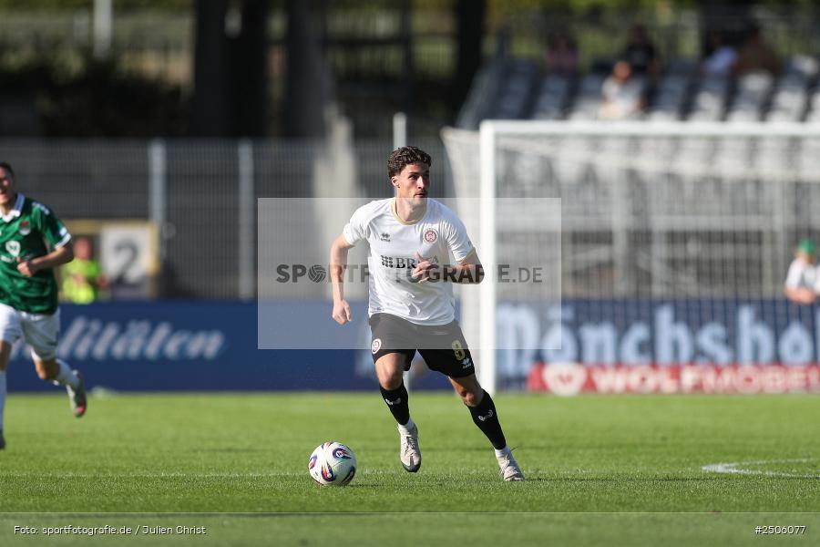 sport, action, Schweinfurt, Sachs-Stadion, SVW, SV Wehen Wiesbaden, Fussball, FCS, DFB, 4. Spieltag, 31.08.2025, 3. Liga, 1. FC Schweinfurt 1905 - Bild-ID: 2506077
