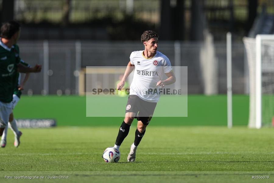 sport, action, Schweinfurt, Sachs-Stadion, SVW, SV Wehen Wiesbaden, Fussball, FCS, DFB, 4. Spieltag, 31.08.2025, 3. Liga, 1. FC Schweinfurt 1905 - Bild-ID: 2506079