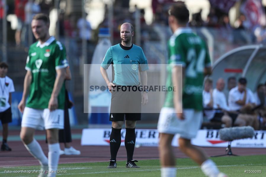 sport, action, Schweinfurt, Sachs-Stadion, SVW, SV Wehen Wiesbaden, Fussball, FCS, DFB, 4. Spieltag, 31.08.2025, 3. Liga, 1. FC Schweinfurt 1905 - Bild-ID: 2506085