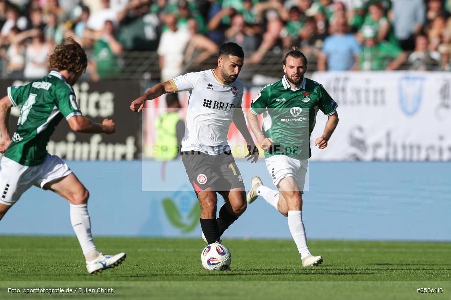 sport, action, Schweinfurt, Sachs-Stadion, SVW, SV Wehen Wiesbaden, Fussball, FCS, DFB, 4. Spieltag, 31.08.2025, 3. Liga, 1. FC Schweinfurt 1905 - Bild-ID: 2506110