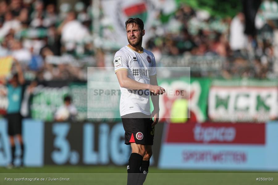 sport, action, Schweinfurt, Sachs-Stadion, SVW, SV Wehen Wiesbaden, Fussball, FCS, DFB, 4. Spieltag, 31.08.2025, 3. Liga, 1. FC Schweinfurt 1905 - Bild-ID: 2506130