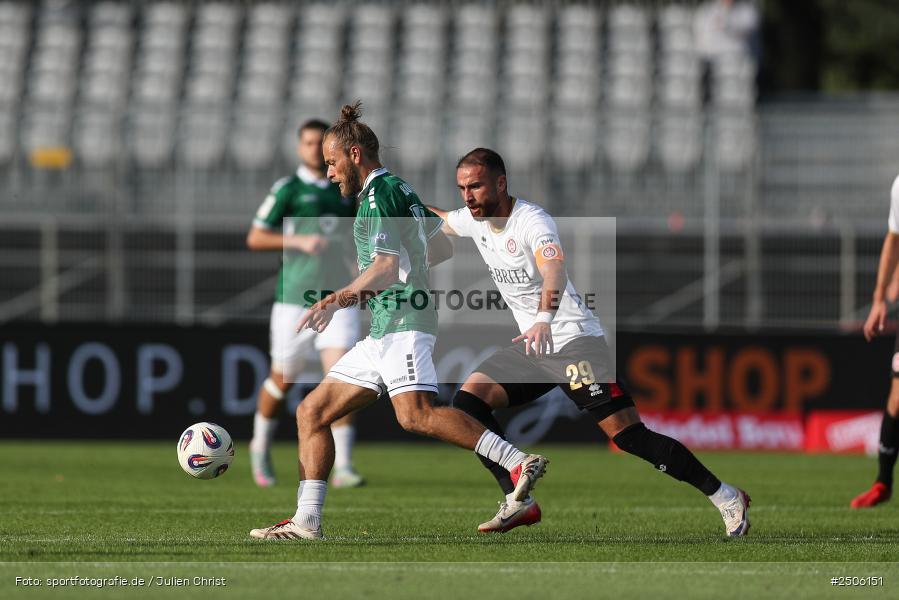 sport, action, Schweinfurt, Sachs-Stadion, SVW, SV Wehen Wiesbaden, Fussball, FCS, DFB, 4. Spieltag, 31.08.2025, 3. Liga, 1. FC Schweinfurt 1905 - Bild-ID: 2506151