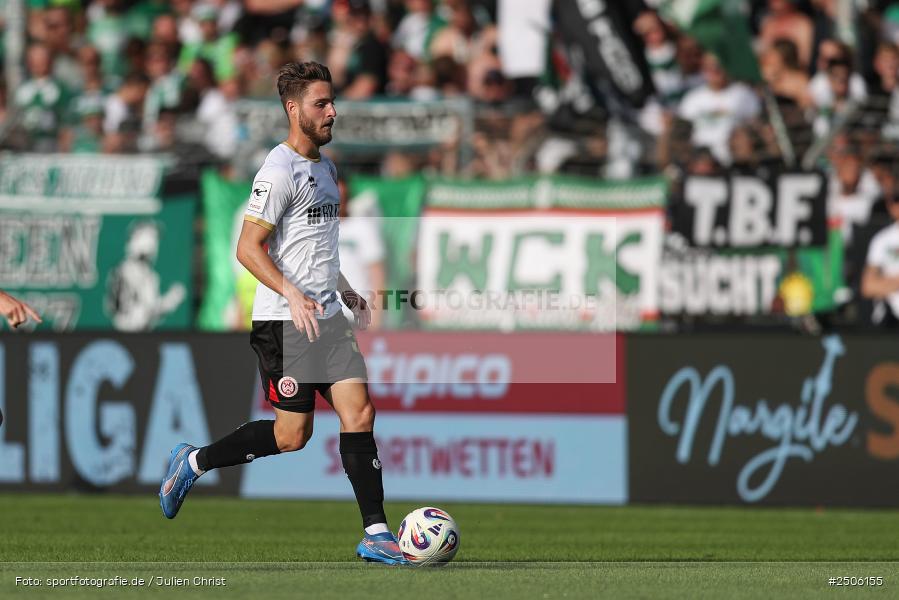 sport, action, Schweinfurt, Sachs-Stadion, SVW, SV Wehen Wiesbaden, Fussball, FCS, DFB, 4. Spieltag, 31.08.2025, 3. Liga, 1. FC Schweinfurt 1905 - Bild-ID: 2506155