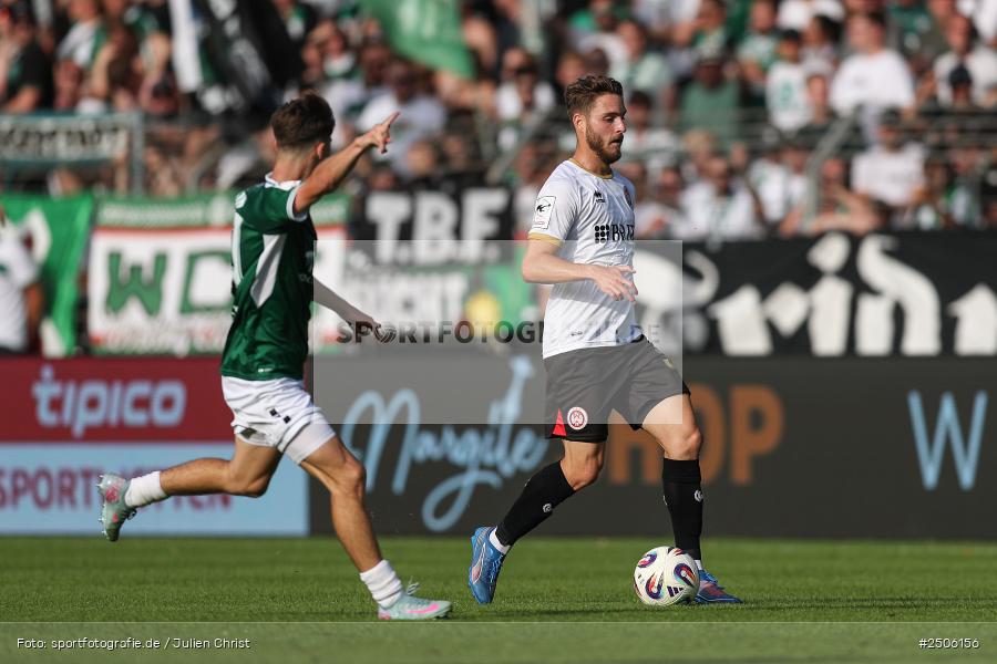 sport, action, Schweinfurt, Sachs-Stadion, SVW, SV Wehen Wiesbaden, Fussball, FCS, DFB, 4. Spieltag, 31.08.2025, 3. Liga, 1. FC Schweinfurt 1905 - Bild-ID: 2506156
