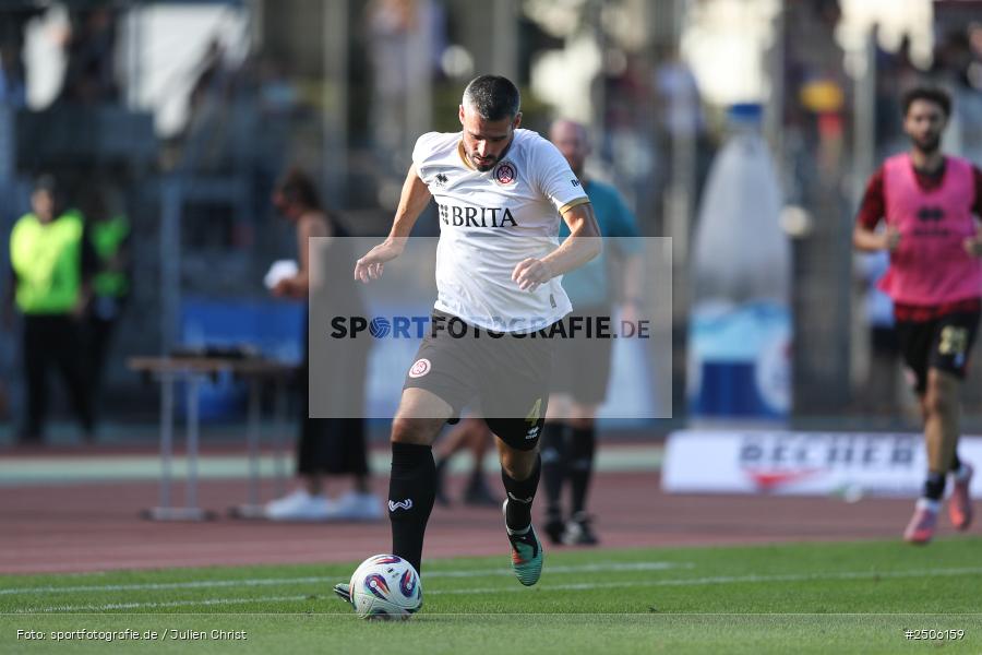 sport, action, Schweinfurt, Sachs-Stadion, SVW, SV Wehen Wiesbaden, Fussball, FCS, DFB, 4. Spieltag, 31.08.2025, 3. Liga, 1. FC Schweinfurt 1905 - Bild-ID: 2506159