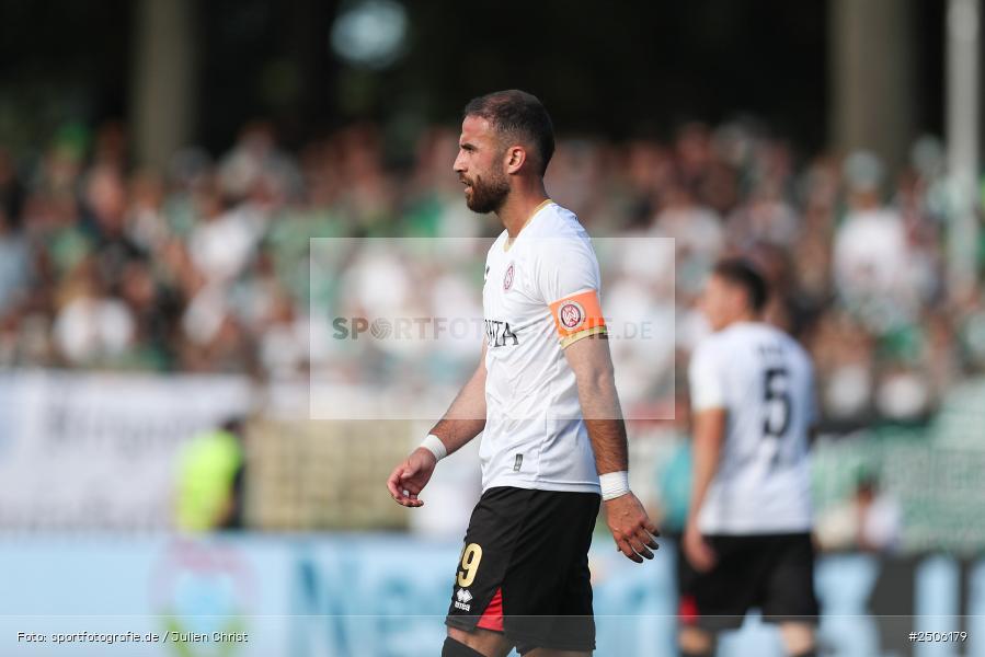 sport, action, Schweinfurt, Sachs-Stadion, SVW, SV Wehen Wiesbaden, Fussball, FCS, DFB, 4. Spieltag, 31.08.2025, 3. Liga, 1. FC Schweinfurt 1905 - Bild-ID: 2506179