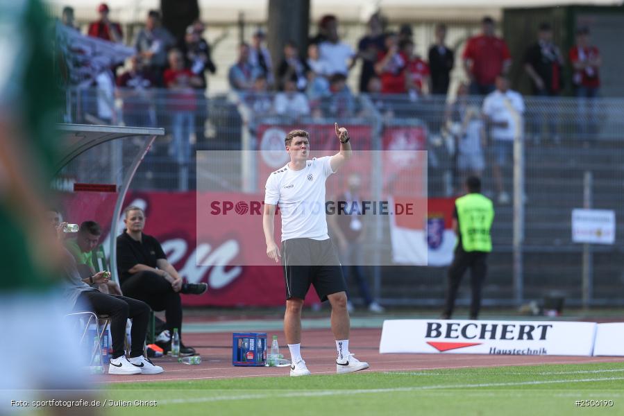 sport, action, Schweinfurt, Sachs-Stadion, SVW, SV Wehen Wiesbaden, Fussball, FCS, DFB, 4. Spieltag, 31.08.2025, 3. Liga, 1. FC Schweinfurt 1905 - Bild-ID: 2506190