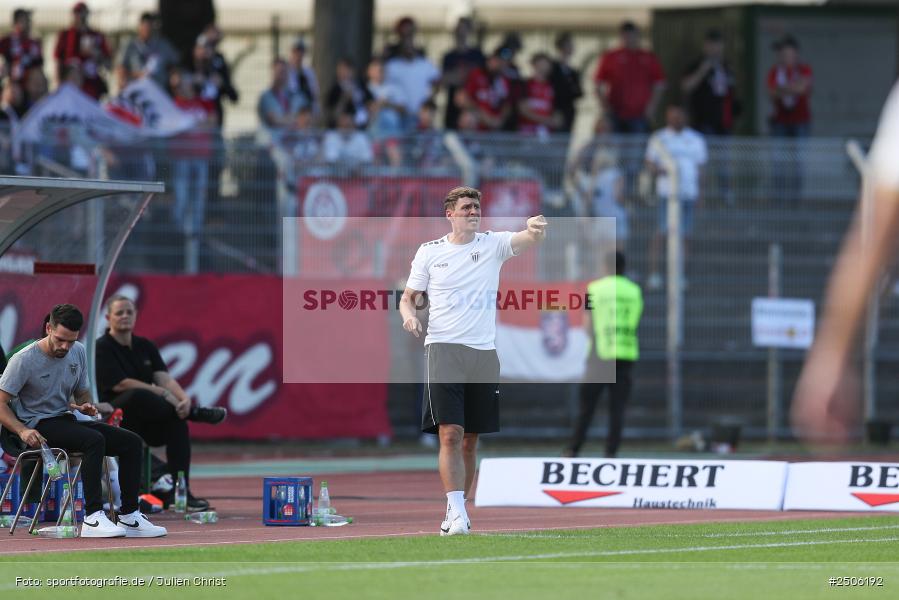 sport, action, Schweinfurt, Sachs-Stadion, SVW, SV Wehen Wiesbaden, Fussball, FCS, DFB, 4. Spieltag, 31.08.2025, 3. Liga, 1. FC Schweinfurt 1905 - Bild-ID: 2506192