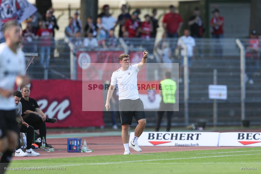 sport, action, Schweinfurt, Sachs-Stadion, SVW, SV Wehen Wiesbaden, Fussball, FCS, DFB, 4. Spieltag, 31.08.2025, 3. Liga, 1. FC Schweinfurt 1905 - Bild-ID: 2506194