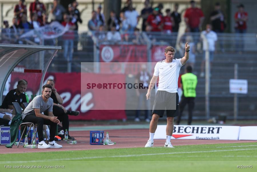 sport, action, Schweinfurt, Sachs-Stadion, SVW, SV Wehen Wiesbaden, Fussball, FCS, DFB, 4. Spieltag, 31.08.2025, 3. Liga, 1. FC Schweinfurt 1905 - Bild-ID: 2506195