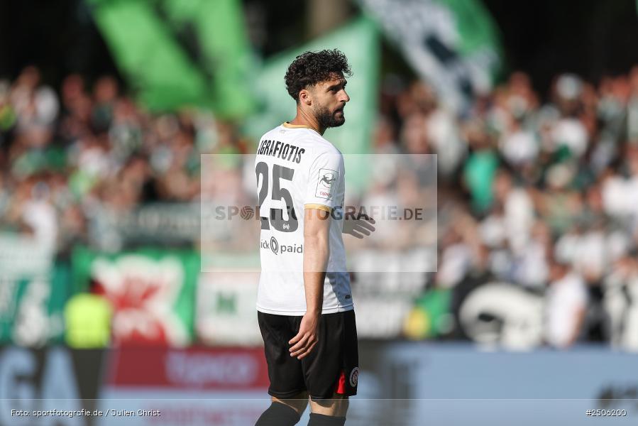 sport, action, Schweinfurt, Sachs-Stadion, SVW, SV Wehen Wiesbaden, Fussball, FCS, DFB, 4. Spieltag, 31.08.2025, 3. Liga, 1. FC Schweinfurt 1905 - Bild-ID: 2506200