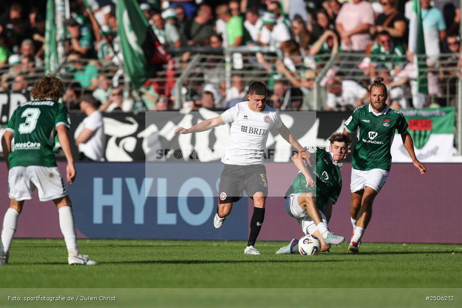 sport, action, Schweinfurt, Sachs-Stadion, SVW, SV Wehen Wiesbaden, Fussball, FCS, DFB, 4. Spieltag, 31.08.2025, 3. Liga, 1. FC Schweinfurt 1905 - Bild-ID: 2506212