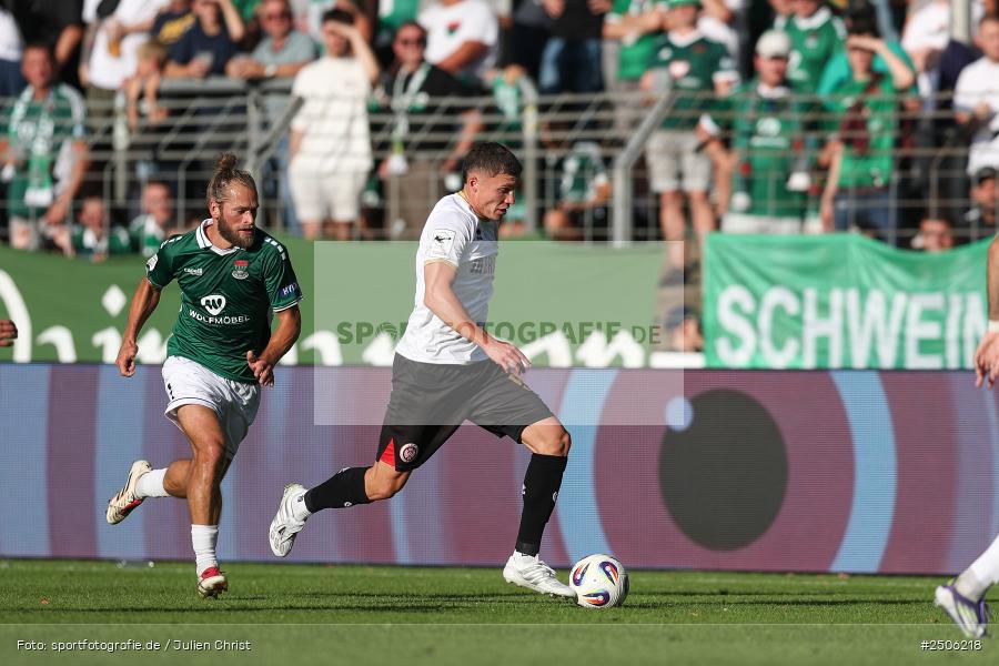 sport, action, Schweinfurt, Sachs-Stadion, SVW, SV Wehen Wiesbaden, Fussball, FCS, DFB, 4. Spieltag, 31.08.2025, 3. Liga, 1. FC Schweinfurt 1905 - Bild-ID: 2506218