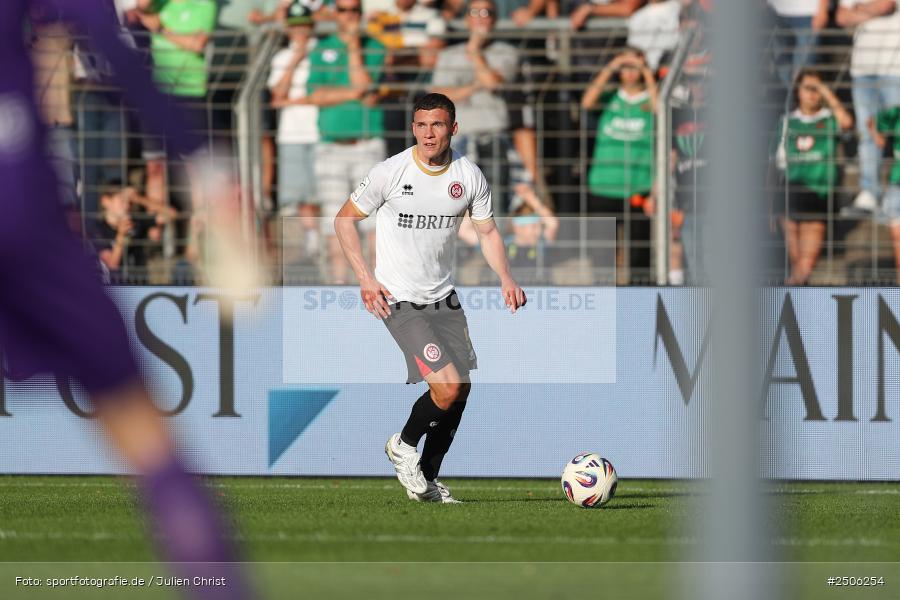 sport, action, Schweinfurt, Sachs-Stadion, SVW, SV Wehen Wiesbaden, Fussball, FCS, DFB, 4. Spieltag, 31.08.2025, 3. Liga, 1. FC Schweinfurt 1905 - Bild-ID: 2506254