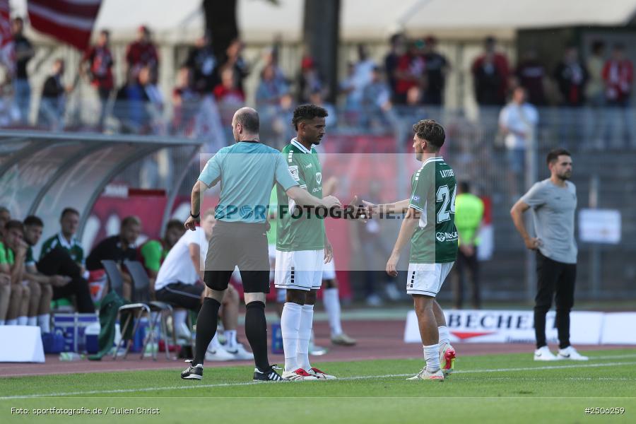 sport, action, Schweinfurt, Sachs-Stadion, SVW, SV Wehen Wiesbaden, Fussball, FCS, DFB, 4. Spieltag, 31.08.2025, 3. Liga, 1. FC Schweinfurt 1905 - Bild-ID: 2506259