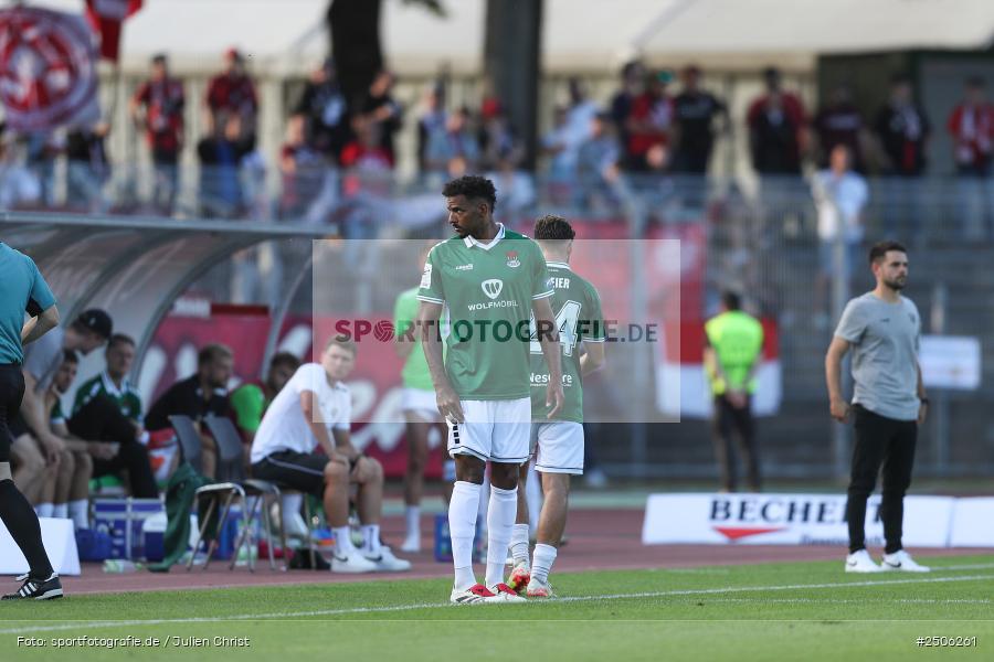 sport, action, Schweinfurt, Sachs-Stadion, SVW, SV Wehen Wiesbaden, Fussball, FCS, DFB, 4. Spieltag, 31.08.2025, 3. Liga, 1. FC Schweinfurt 1905 - Bild-ID: 2506261