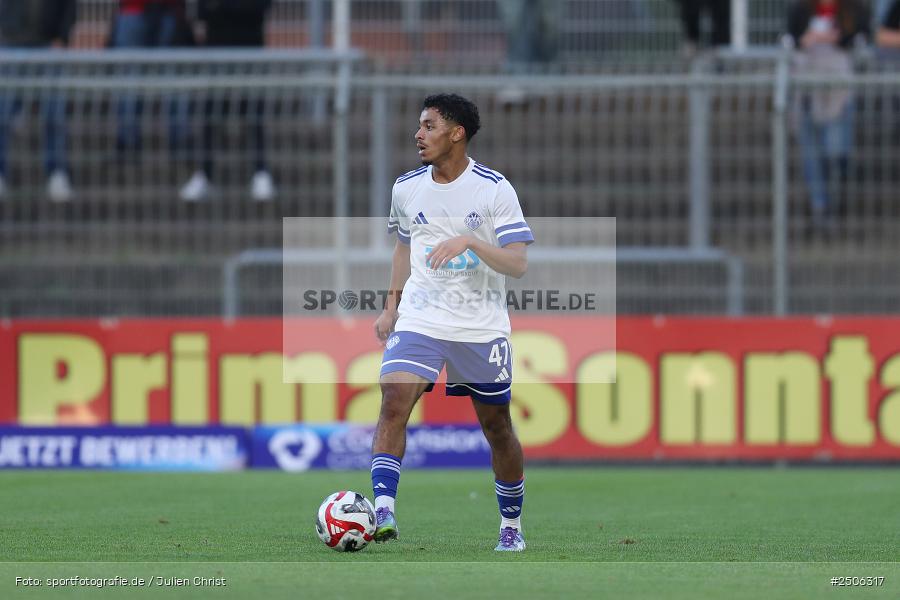 Stadion am Schönbusch, Aschaffenburg, 05.09.2025, sport, action, Fussball, BFV, 7. Spieltag, Regionalliga Bayern, FWK, SVA, FC Würzburger Kickers, SV Viktoria Aschaffenburg - Bild-ID: 2506317