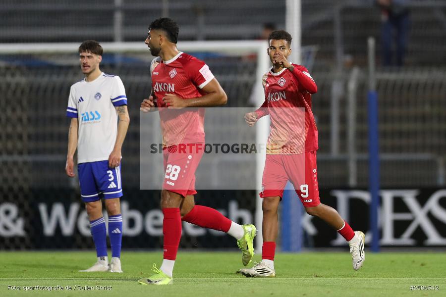 Stadion am Schönbusch, Aschaffenburg, 05.09.2025, sport, action, Fussball, BFV, 7. Spieltag, Regionalliga Bayern, FWK, SVA, FC Würzburger Kickers, SV Viktoria Aschaffenburg - Bild-ID: 2506342