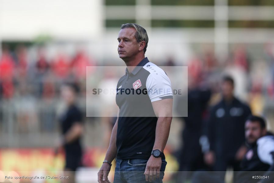 sport, action, Stadion am Schönbusch, SVA, SV Viktoria Aschaffenburg, Regionalliga Bayern, Fussball, FWK, FC Würzburger Kickers, BFV, Aschaffenburg, 7. Spieltag, 05.09.2025 - Bild-ID: 2506541