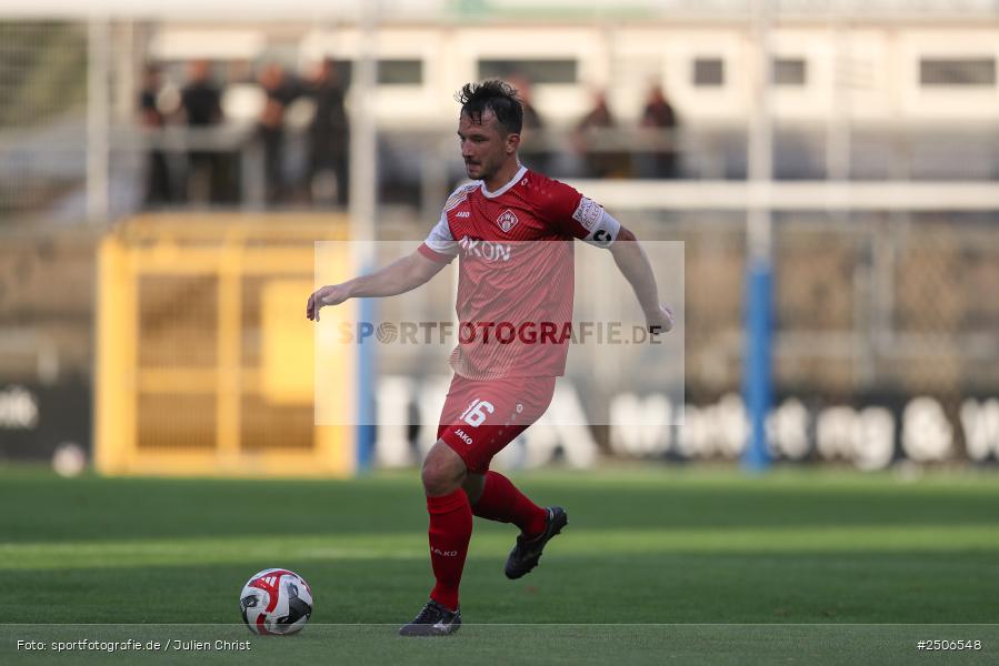 sport, action, Stadion am Schönbusch, SVA, SV Viktoria Aschaffenburg, Regionalliga Bayern, Fussball, FWK, FC Würzburger Kickers, BFV, Aschaffenburg, 7. Spieltag, 05.09.2025 - Bild-ID: 2506548