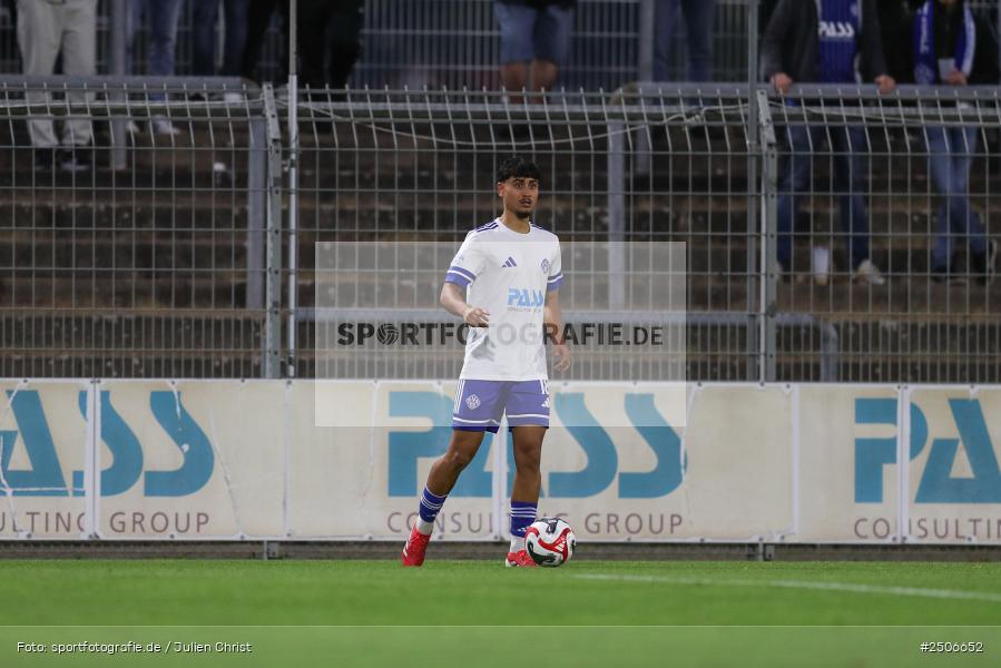 sport, action, Stadion am Schönbusch, SVA, SV Viktoria Aschaffenburg, Regionalliga Bayern, Fussball, FWK, FC Würzburger Kickers, BFV, Aschaffenburg, 7. Spieltag, 05.09.2025 - Bild-ID: 2506652