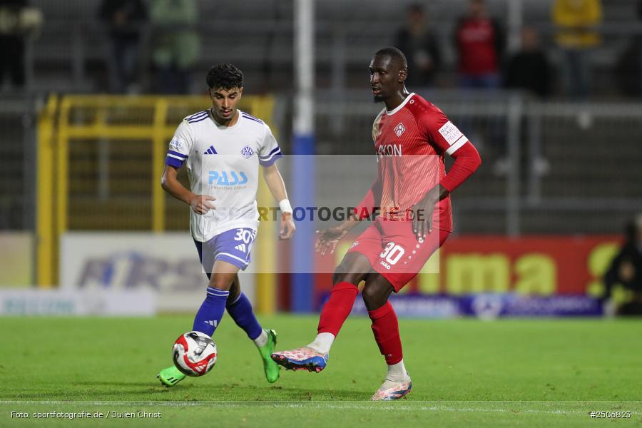 sport, action, Stadion am Schönbusch, SVA, SV Viktoria Aschaffenburg, Regionalliga Bayern, Fussball, FWK, FC Würzburger Kickers, BFV, Aschaffenburg, 7. Spieltag, 05.09.2025 - Bild-ID: 2506823