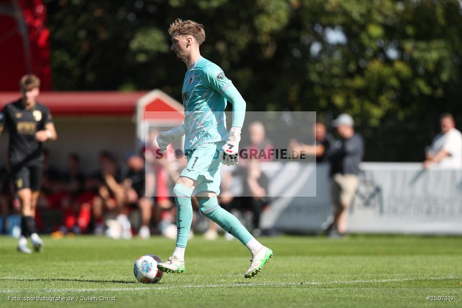 sport, action, TSV Aubstadt, Regionalliga Bayern, NGN-Arena, Fussball, FCA, FC Augsburg II, BFV, Aubstadt, AUB, 7. Spieltag, 06.09.2025 - Bild-ID: 2507319